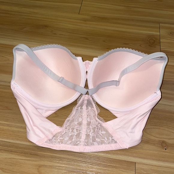 36DD Victoria’s Secret Body By Victoria Racerback Demi Bra - Picture 4 of 4